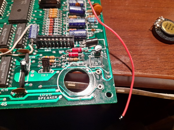 ZX Spectrum PCB Modification Speaker exchange