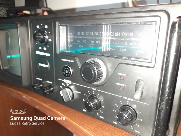 Radio Cassette Recorder CRT TV Plustron